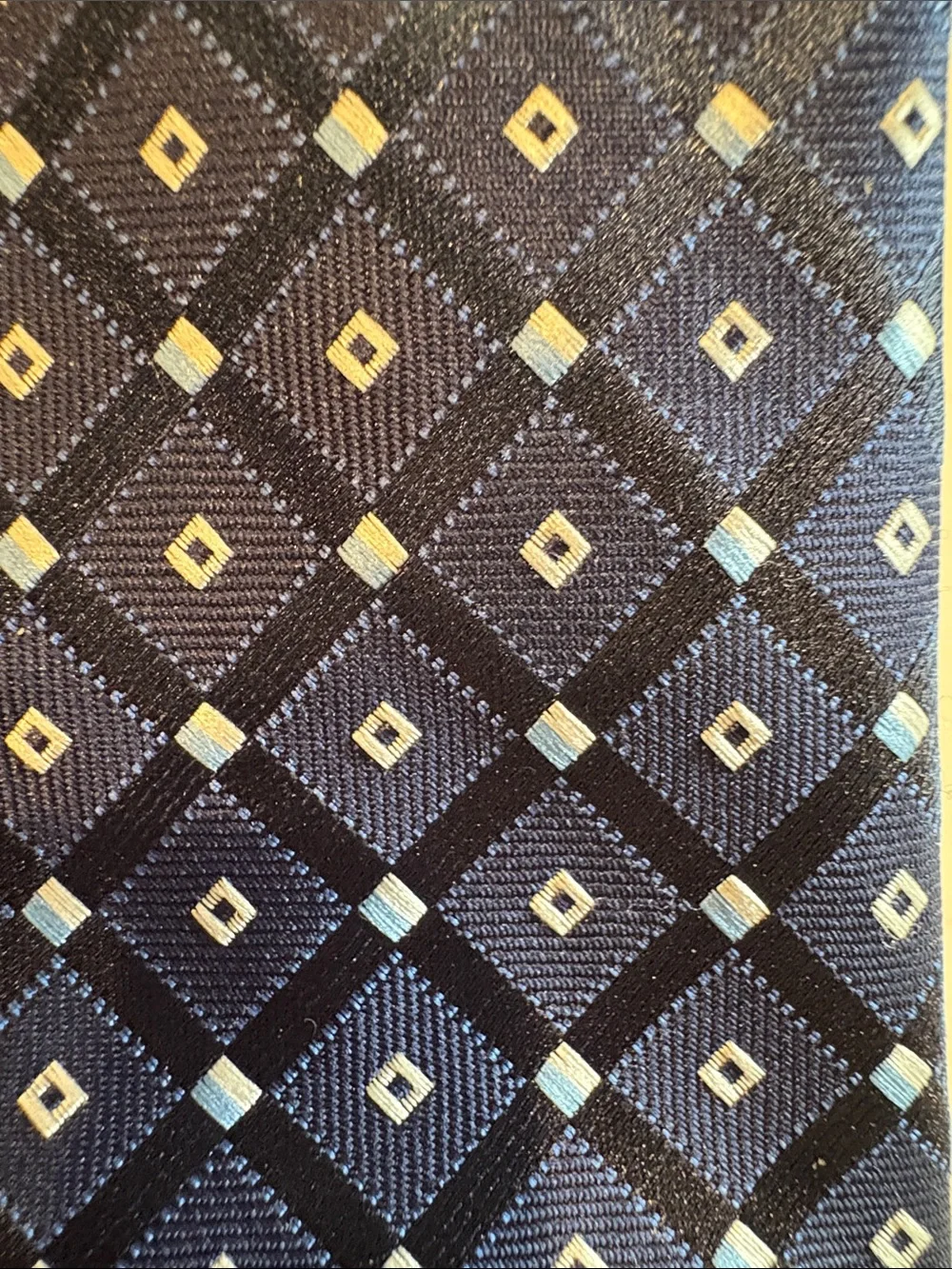 Jones New York - Men's Navy Geometric Necktie, tie. Polyester.